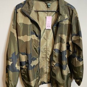 Camo Windbreaker NWT Size M